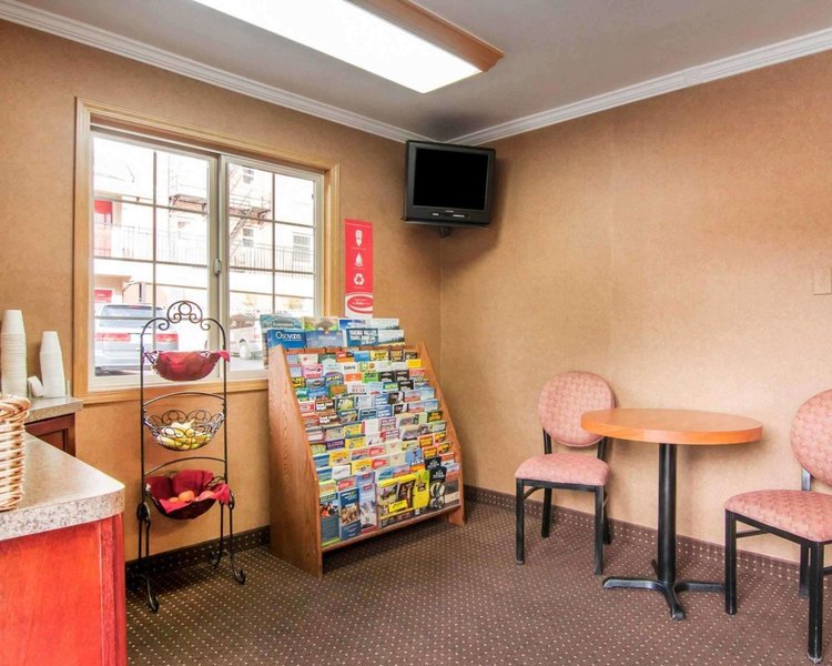 econo lodge portland city center