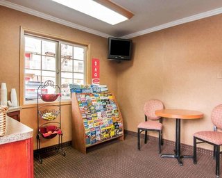 econo lodge portland city center