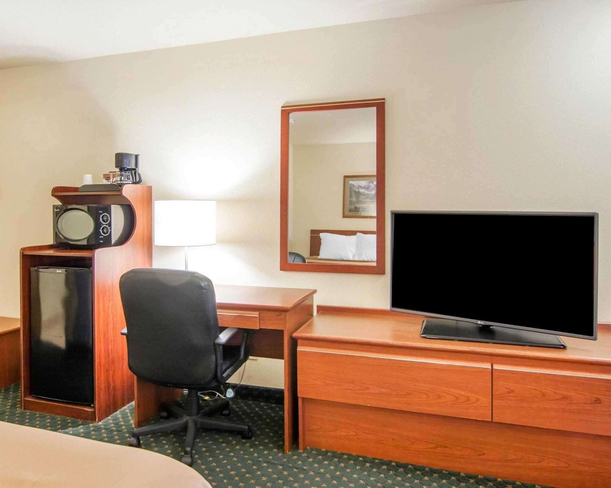 econo lodge portland city center