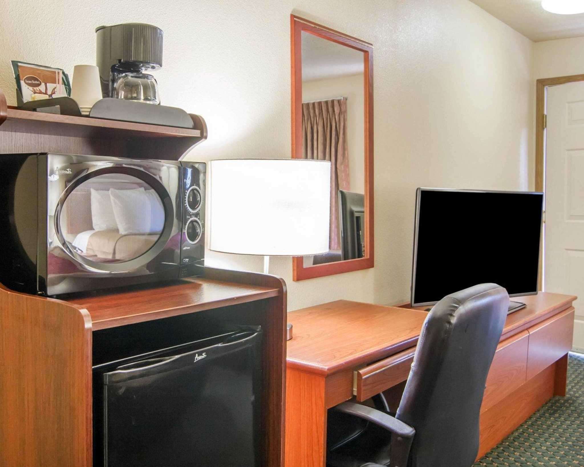 econo lodge portland city center