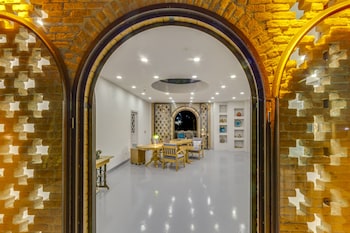 la brezza suite and hotel