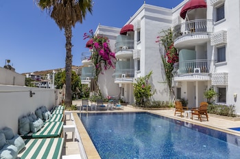 la brezza suite and hotel