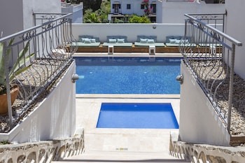 la brezza suite and hotel