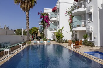 la brezza suite and hotel
