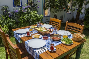 la brezza suite and hotel