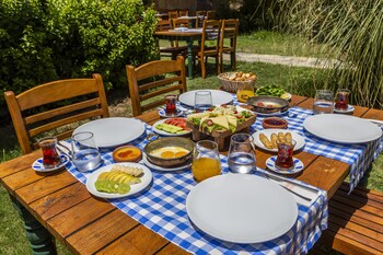 la brezza suite and hotel