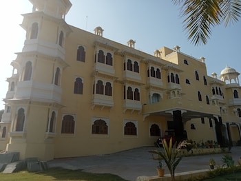 doongar fort gurukripa hilltop resorts