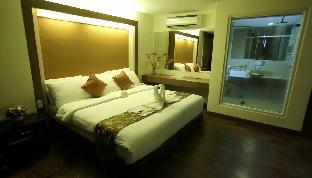 the ritz hotel at garden oases