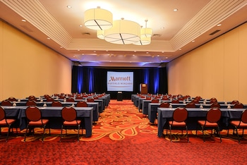 Buffalo Marriott Niagara,Buffalo>>Amherst,4 star