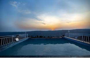 strawbella inn villa mahabaleshwar