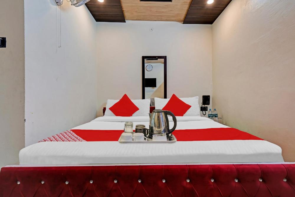 super hotel o jamrani formerly white house