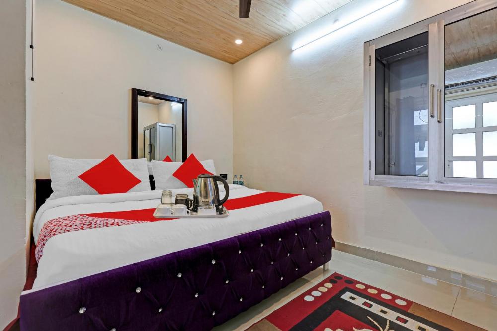 super hotel o jamrani formerly white house