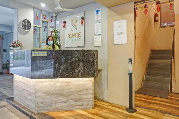 collection o royce studios near pune airport