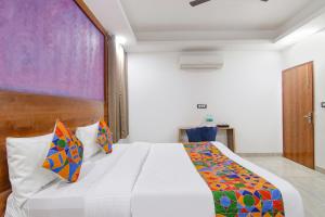 hotel o garden view hotel near hero honda chowk