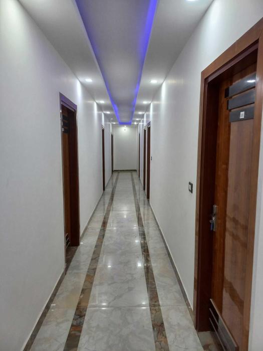 hotel o garden view hotel near hero honda chowk
