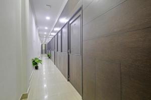 super townhouse centre point inn near esplanade metro station