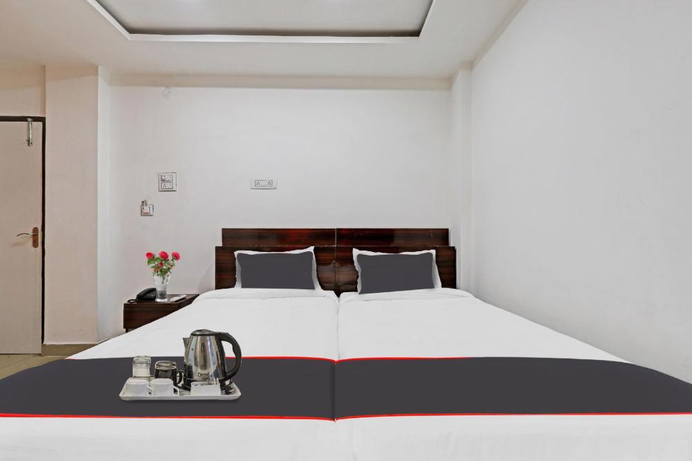 super collection o rani gate guwahati formerly lakhi guest house