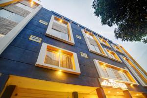 super townhouse pine tree