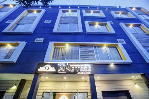 Super Townhouse Pine Tree,India>>Indore,4 star