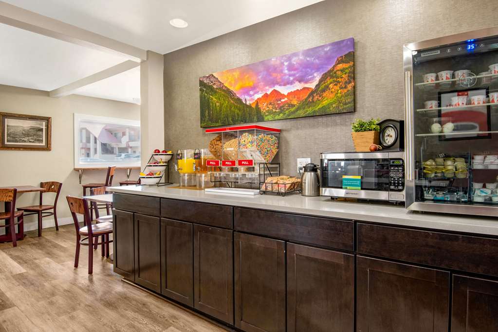 econo lodge inn and suites durango