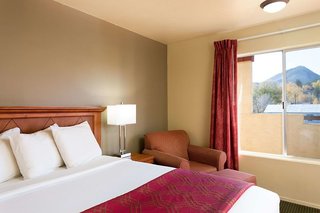 Econo Lodge Inn & Suites Durango,La Plata County>>Durango,2 star