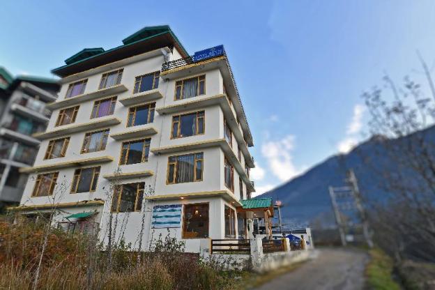 lotus inn rothang view