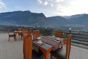 lotus inn rothang view