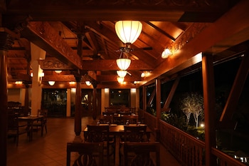 gokulam grand resort and spa
