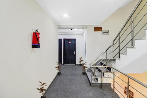 Collection O Hotel Lotus Near Dwarka Sector 9 Metro Station,New Delhi>>Delhi,3 star