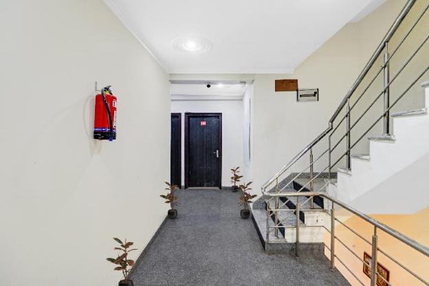 collection o hotel lotus near dwarka sector 9 metro station