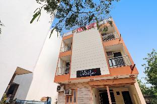 collection o hotel lotus near dwarka sector 9 metro station