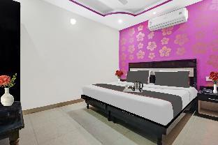collection o hotel lotus near dwarka sector 9 metro station