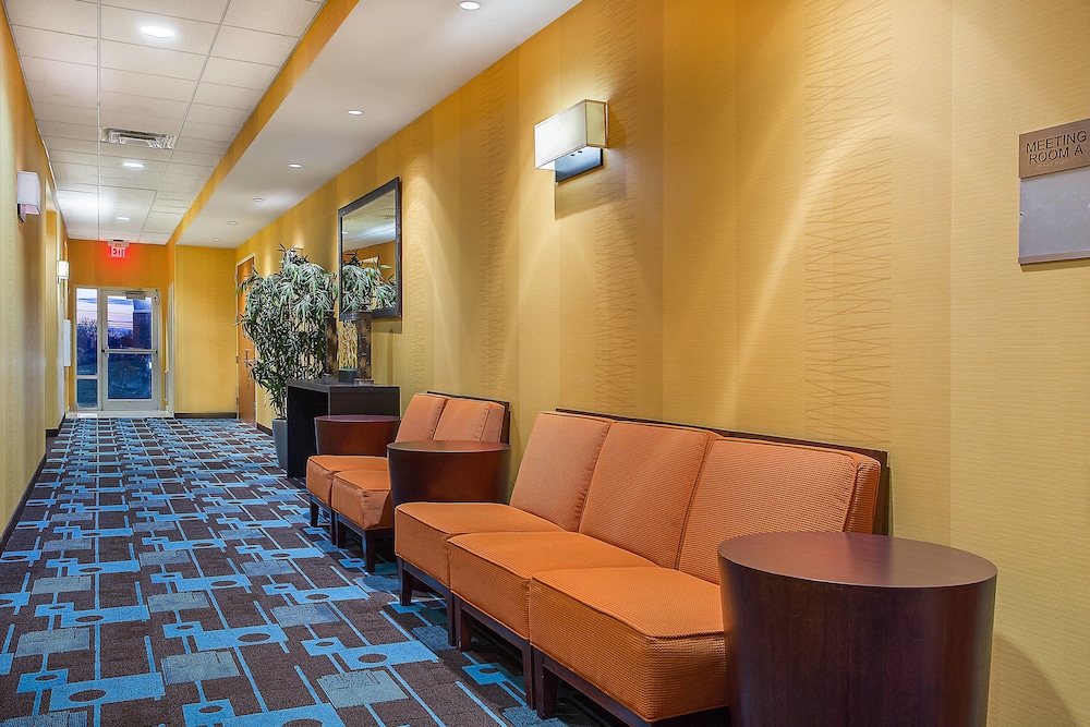 fairfield inn and suites by marriott louisville east