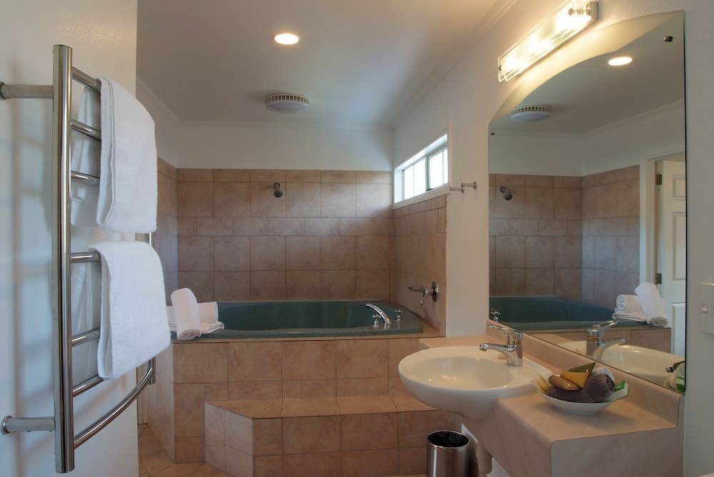 silver fern rotorua suites and spa