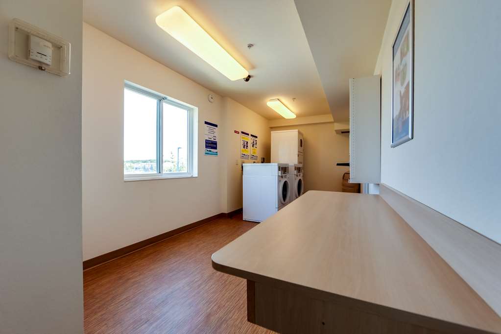 motel 6 mississauga