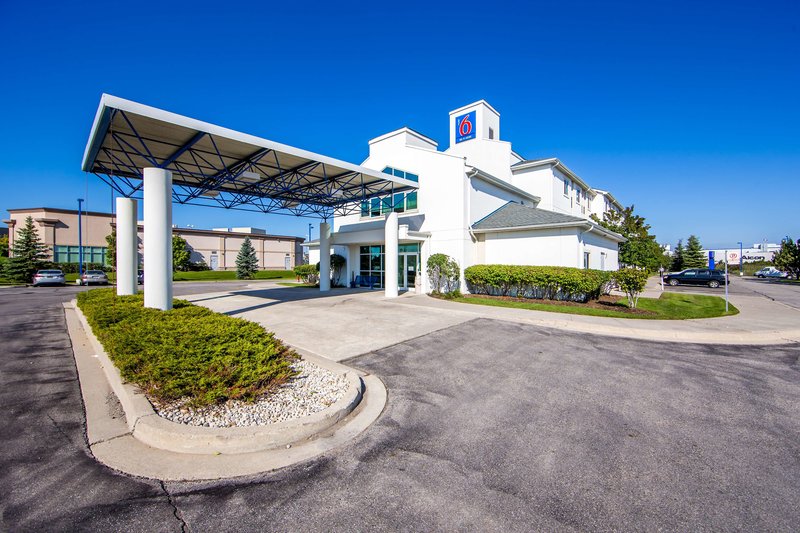 motel 6 mississauga