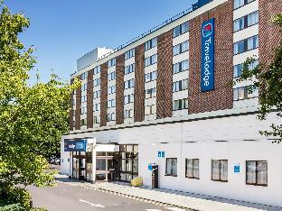 Travelodge Gatwick Airport Central,Crawley>>Charlwood,3 star