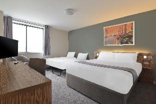 Travelodge Gatwick Airport Central,Crawley>>Charlwood,3 star