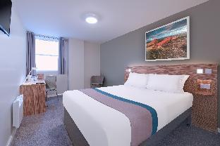 Travelodge Gatwick Airport Central,Crawley>>Charlwood,3 star