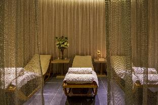 cavo maris beach hotel