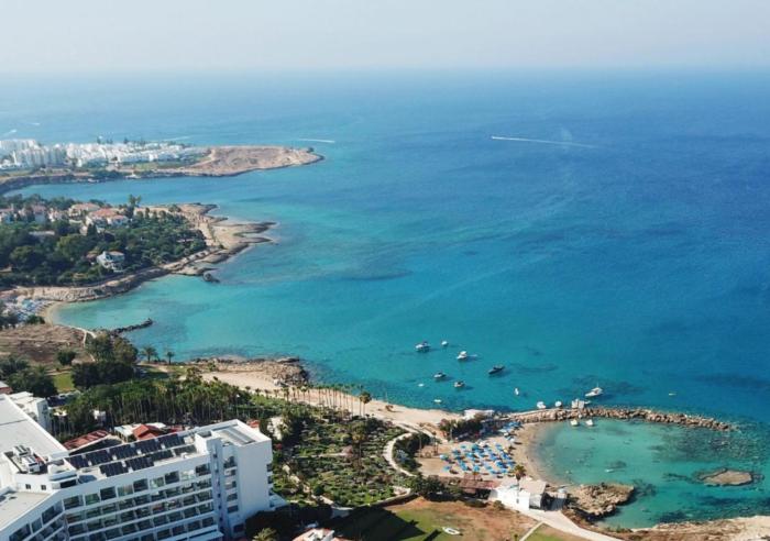 cavo maris beach hotel