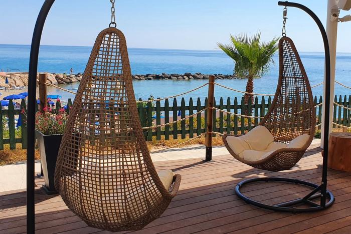 cavo maris beach hotel