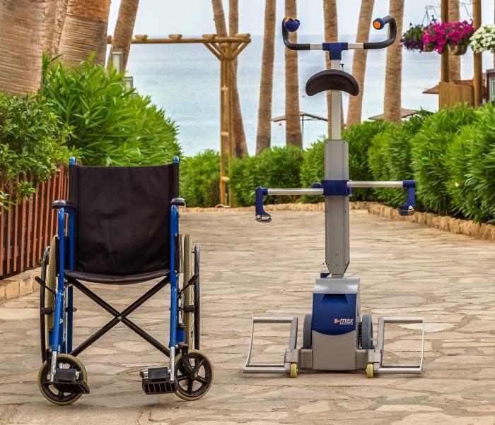 cavo maris beach hotel