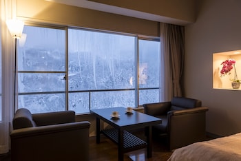 hotel lucent takamiya