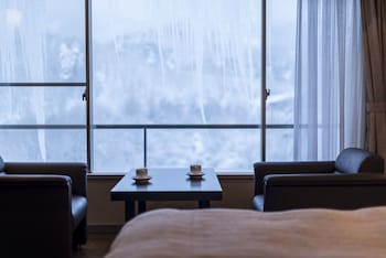 hotel lucent takamiya