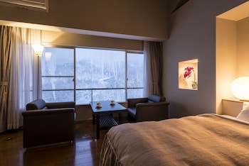 hotel lucent takamiya