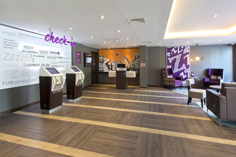 premier inn newbury town centre