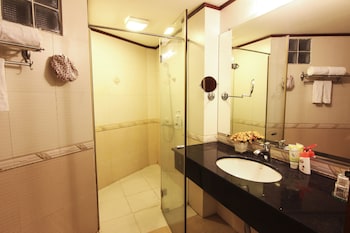 a25 hotel 12 ngo sy lien