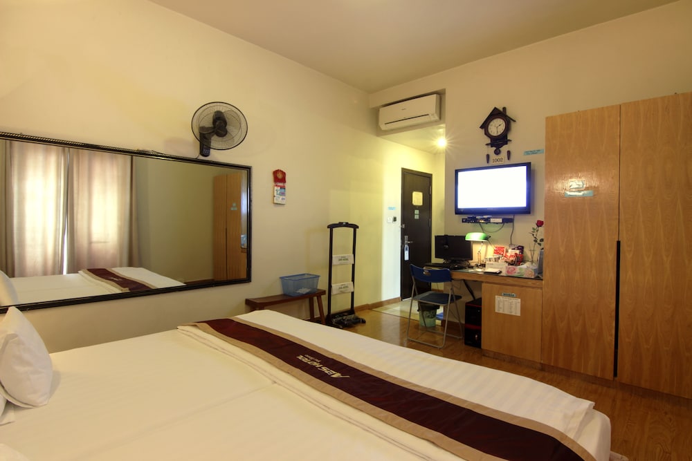a25 hotel 12 ngo sy lien