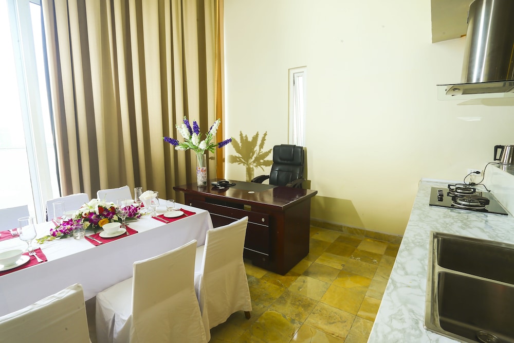 a25 hotel 12 ngo sy lien